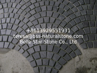 China Black Slate Fan Shape Flagstone Walkway Patio Stones Meshed Flagstone Pavers Slate Mat supplier
